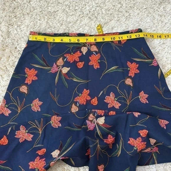 Loft Womens Floral Mini Skirt size XS petite - Picture 9 of 10